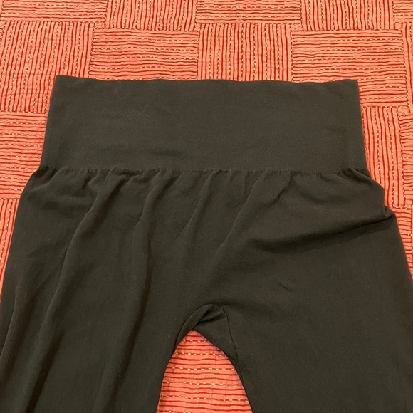 Charlie Paige women’s 1X Black Curvy cotton blend Leggings - lovely quality - Picture 10 of 10